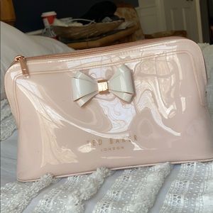 Ted baker cosmetic case
